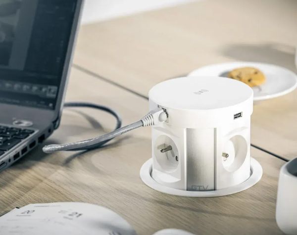 Висувний блок GTV Comfort Plus 4x230 + 2xUSB-A + 2xRJ45 + Qi бездротова зарядка