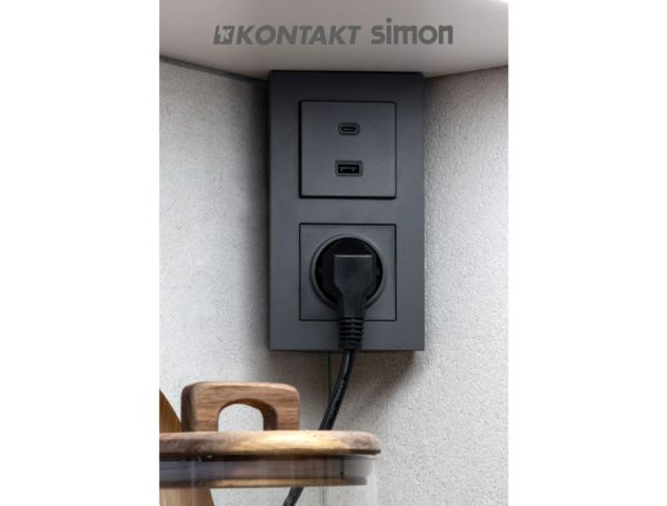 Кутовий блок розеток Simon 55 CornerBox 2x220+1xUSB (A+C) зарядне